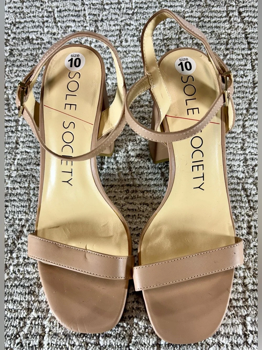NEW Sole Society Women’s Size 10 Beige Block Heel Sandals